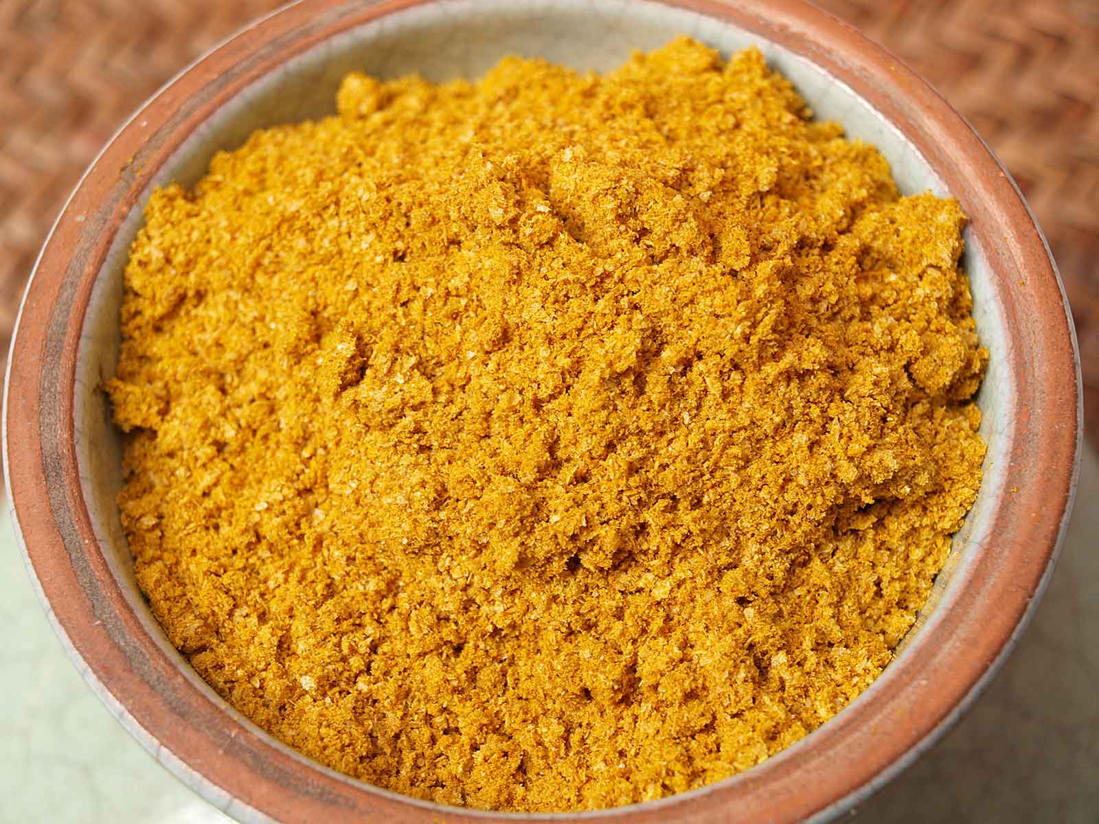 curry-orangecpswgjwxlzoc8